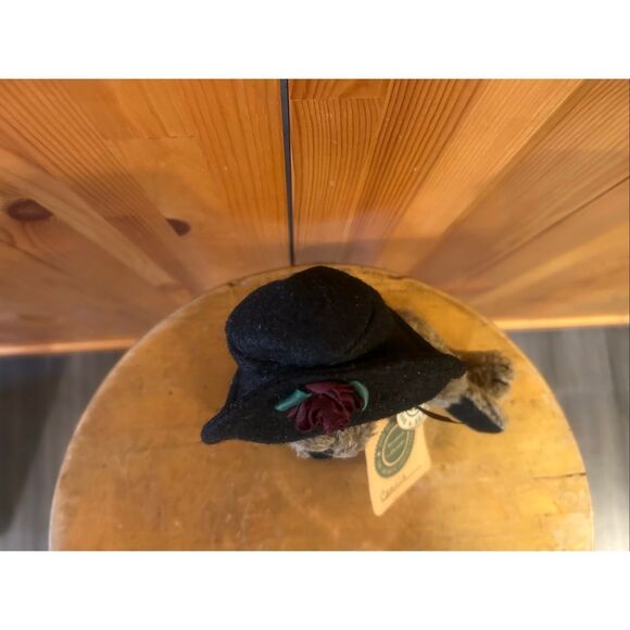 Vintage Plush Boyd Bear With Black Hat With Rose Flower.(5819) - Picture 5 of 7